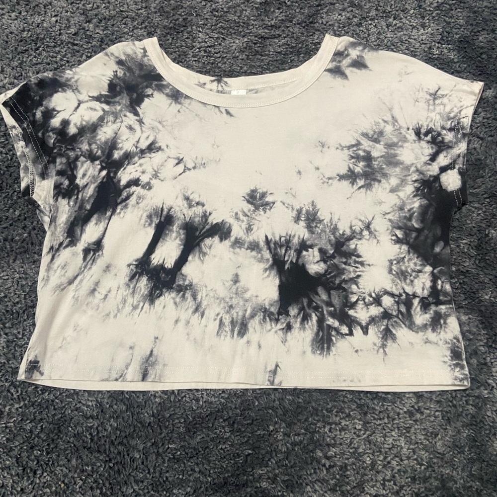 Tie-Dye Short Sleeve Crop Top - Black & White